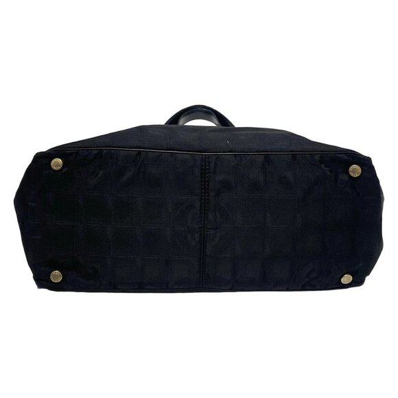 Auth CHANEL New Travel Line Tote MM - Black Nylon Jacquard Leather Tote Bag - Picture 6 of 13